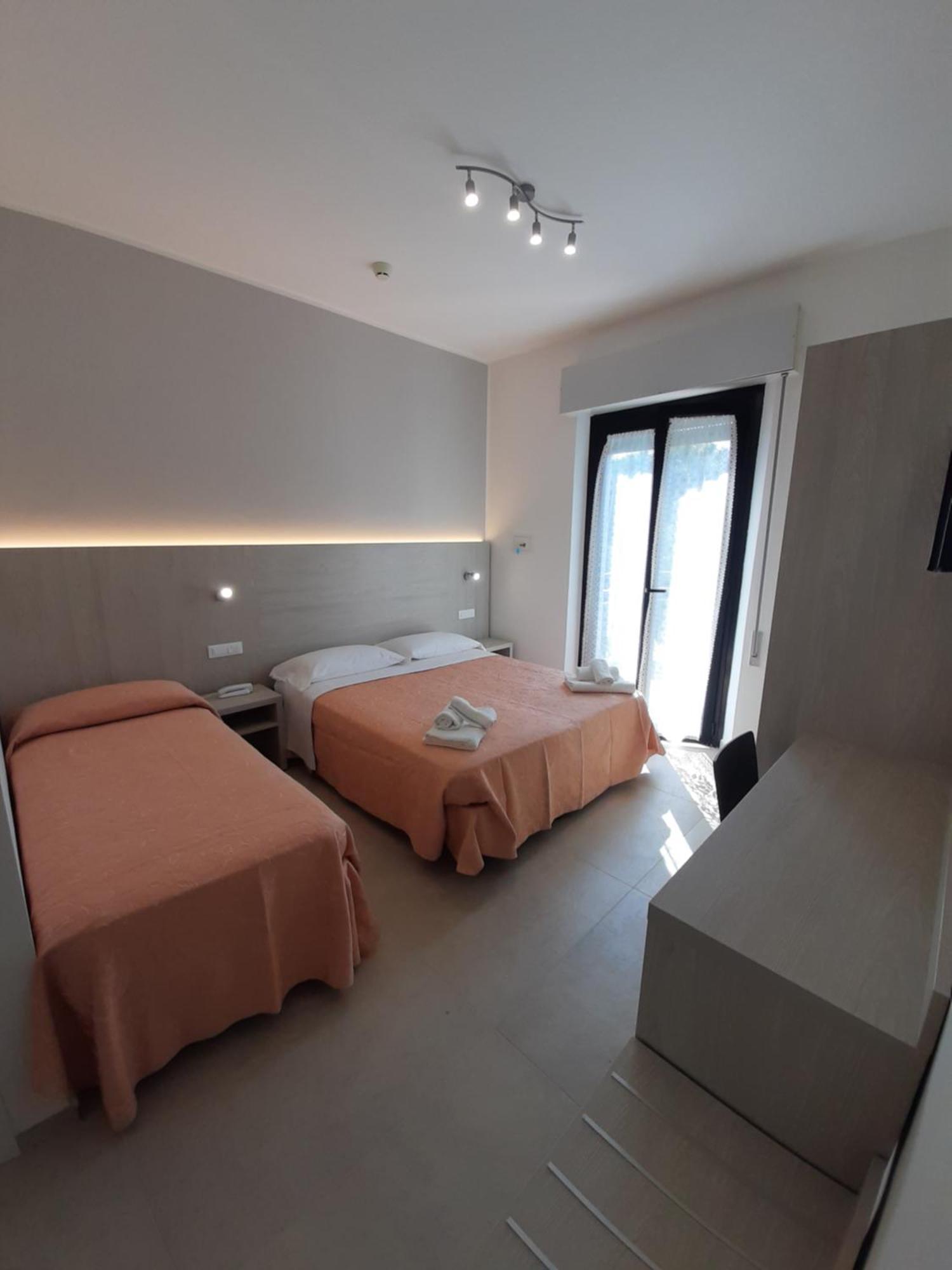 Hotel Altamarea Misano Adriatico Εξωτερικό φωτογραφία