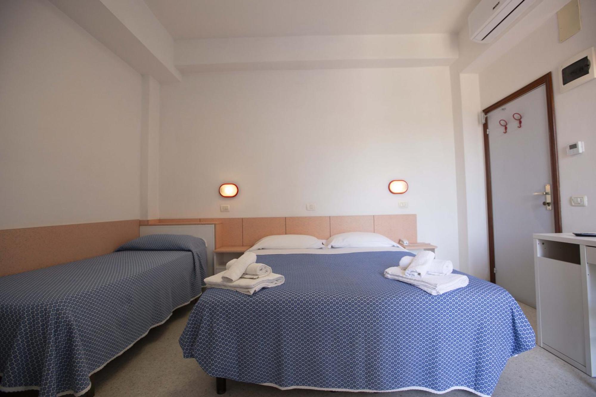 Hotel Altamarea Misano Adriatico Εξωτερικό φωτογραφία