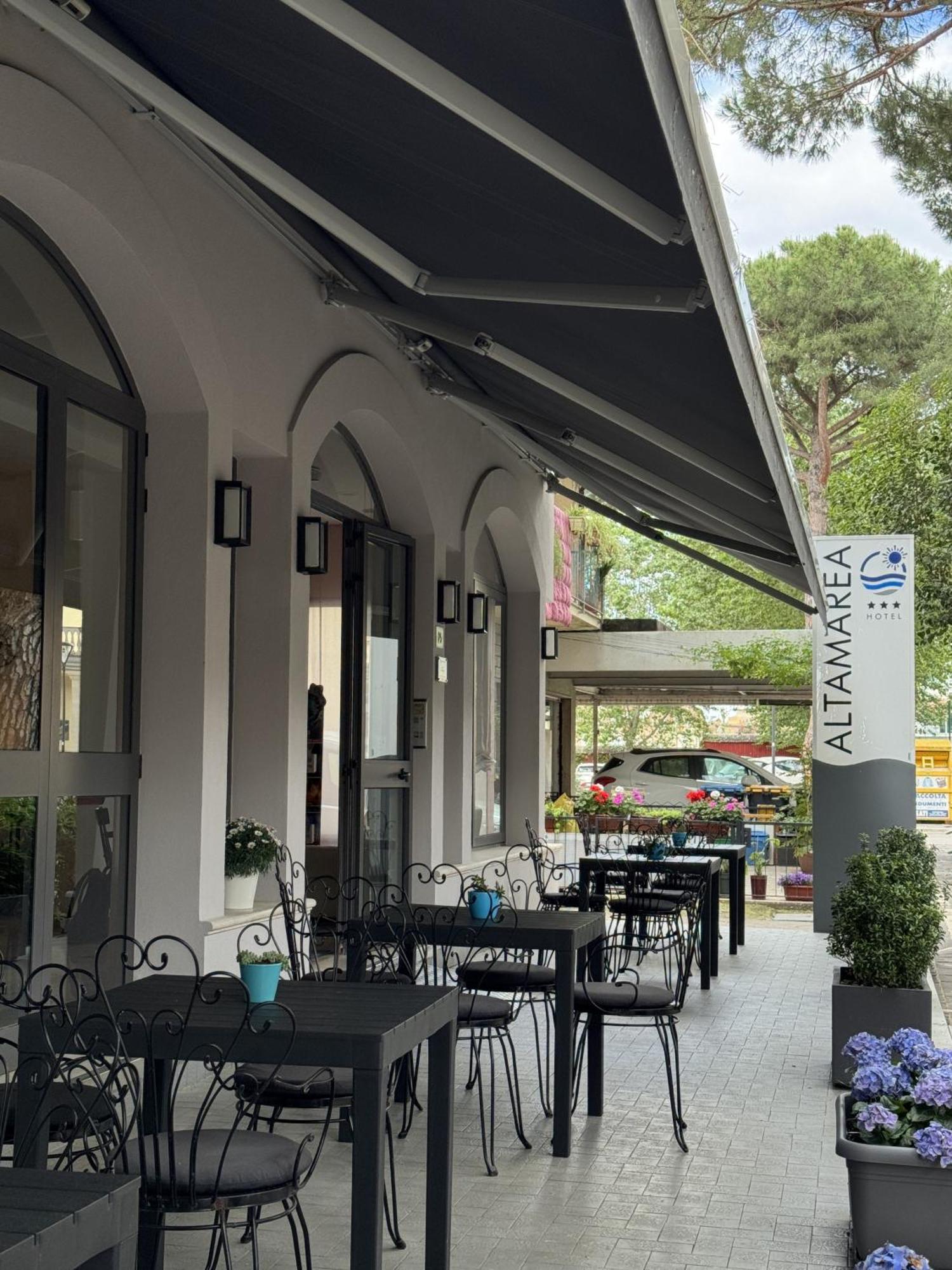 Hotel Altamarea Misano Adriatico Εξωτερικό φωτογραφία